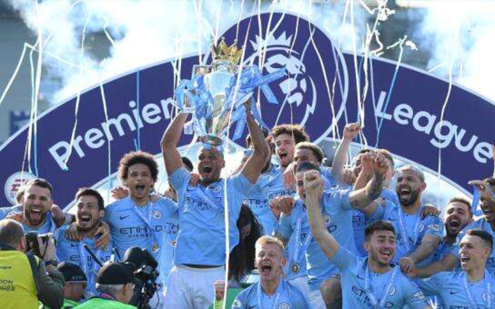 情无疑是沉 情无疑是沉